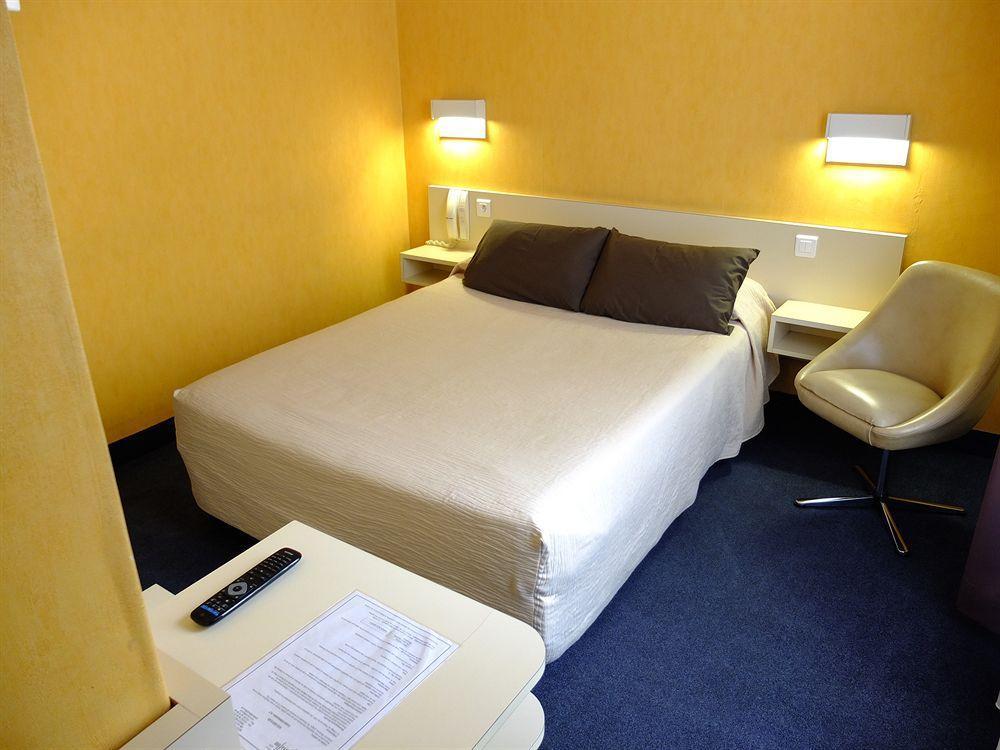 De Flore - Montmartre Hotel Paris