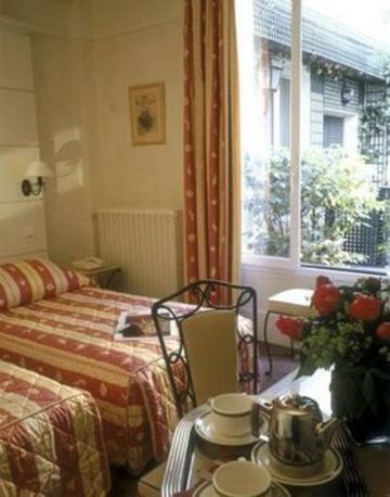 A La Des Artistes 3* Paris