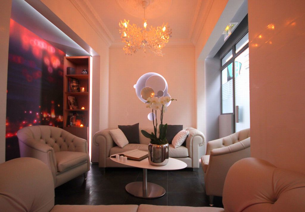 Lumières Montmartre Hotel Paris