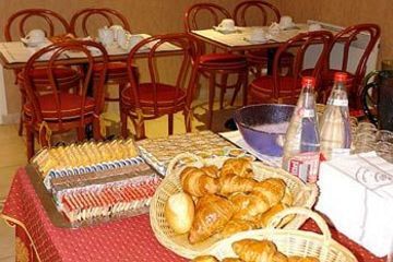 Hotel Pastel Paris
