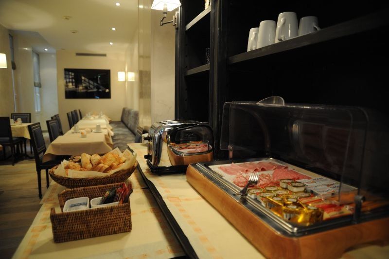 Hotel Magda Champs Elysees Paris