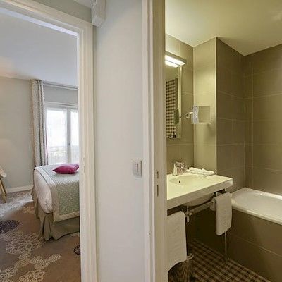 Le Mareuil Hotel 4*