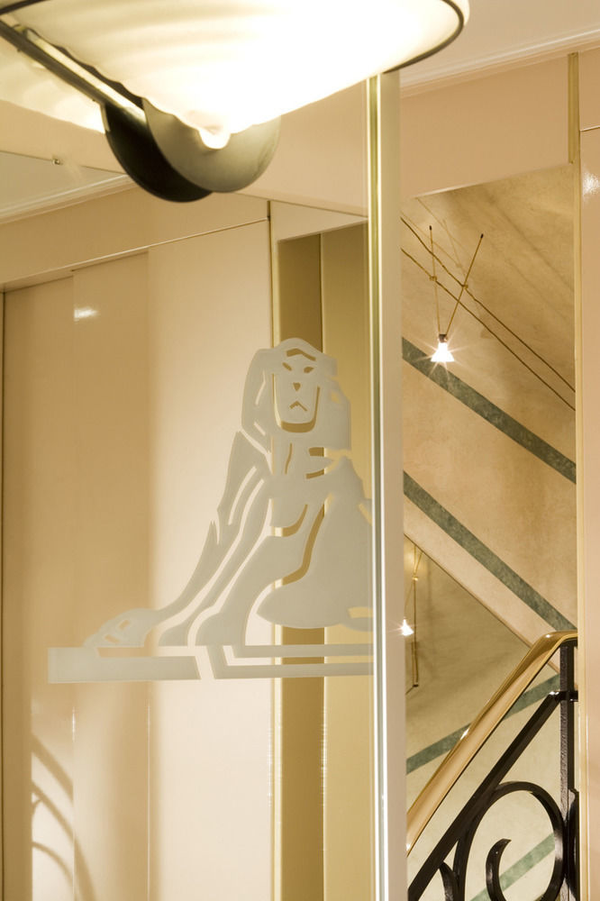 Du Lion Hotel 2*