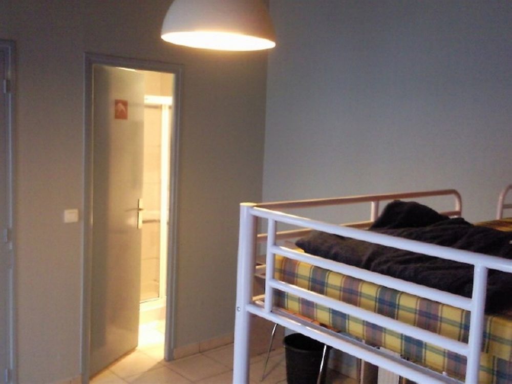 Le Montclair Montmartre By River Hostel