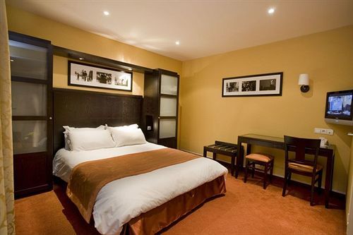 Bastille Speria Hotel 3*