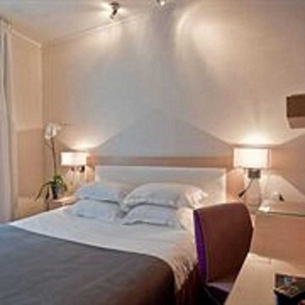 Doisy Etoile Hotel