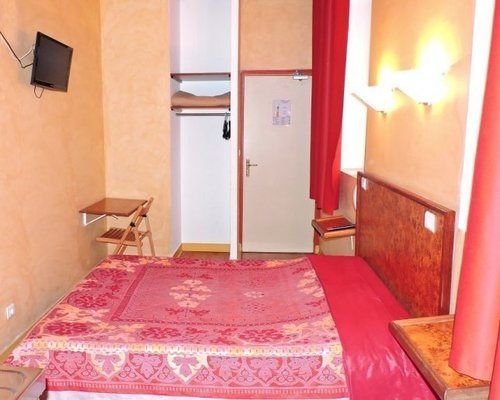 De Bourgogne Aparthotel Paris