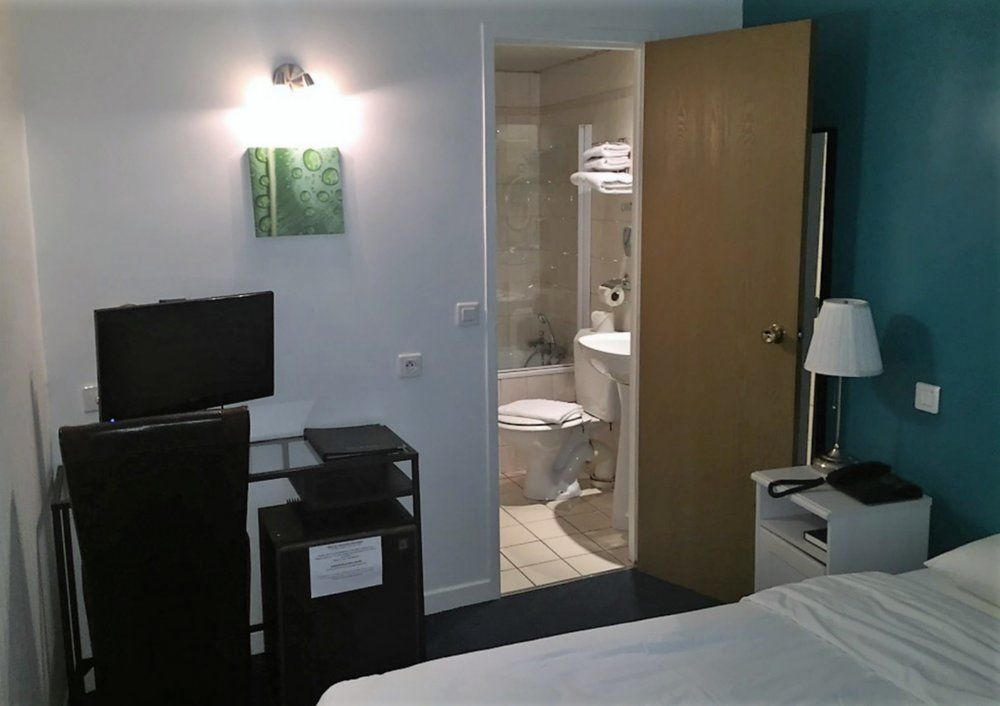 Du Maine Hotel 2*