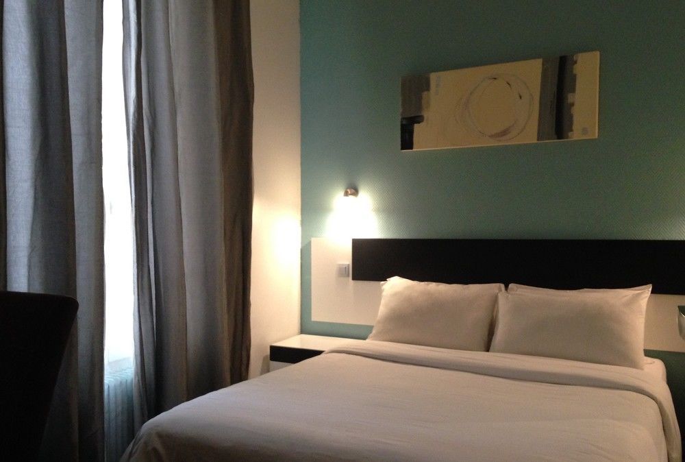 Du Maine 2* Paris