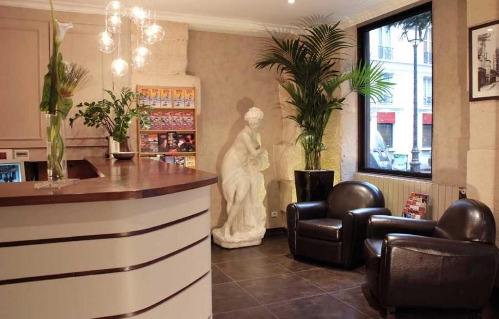 Korner Louvre Hotel Paris