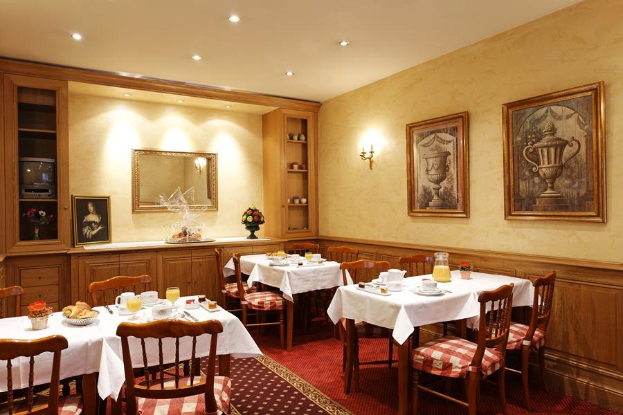Hotel De Sévigné Paris
