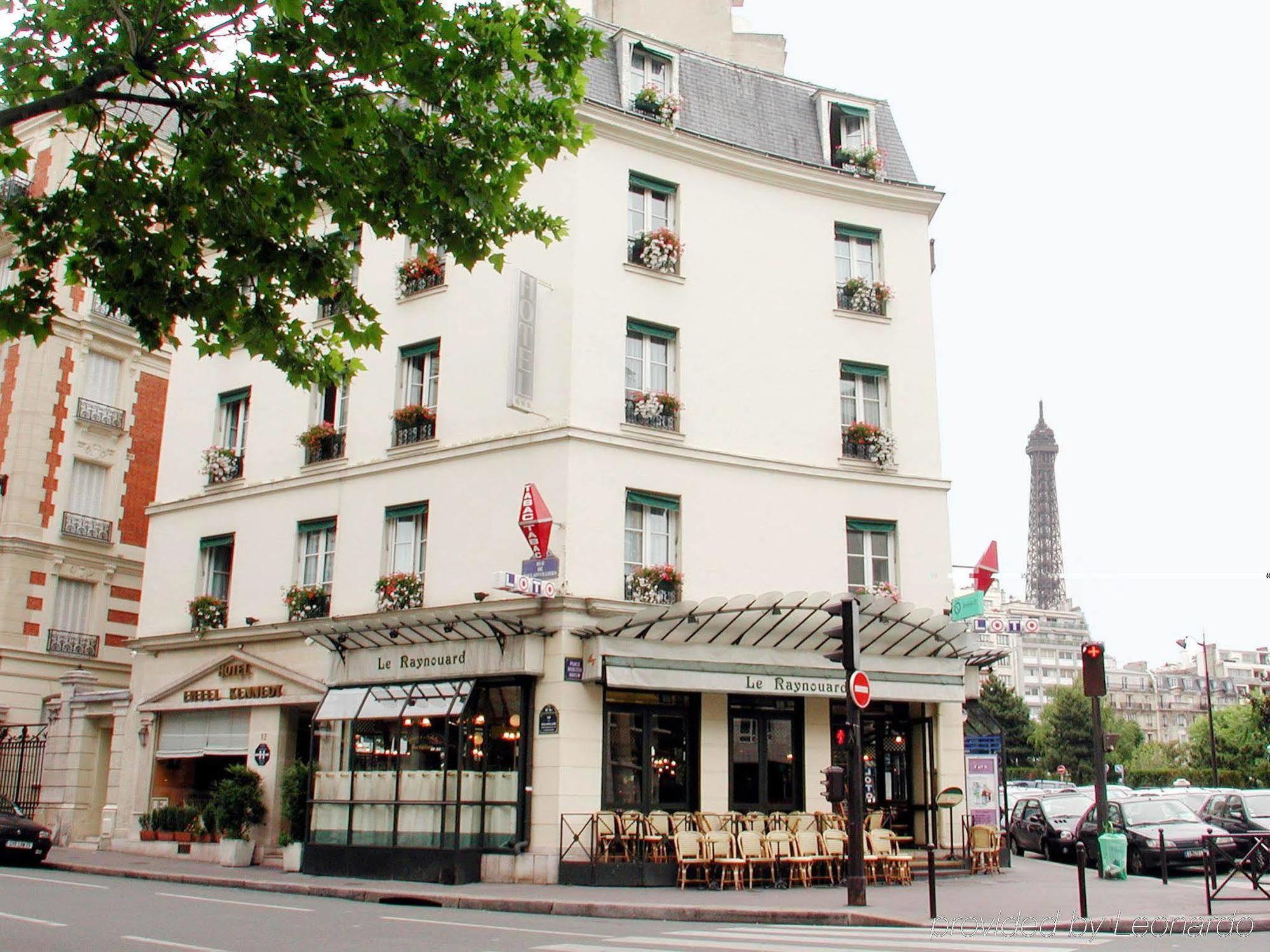 Eiffel Kennedy Hotel Paris