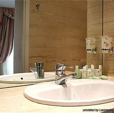 Hotel Elysees Paris