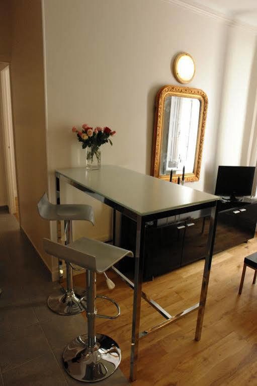 Constance - Montmartre Apartment Paris