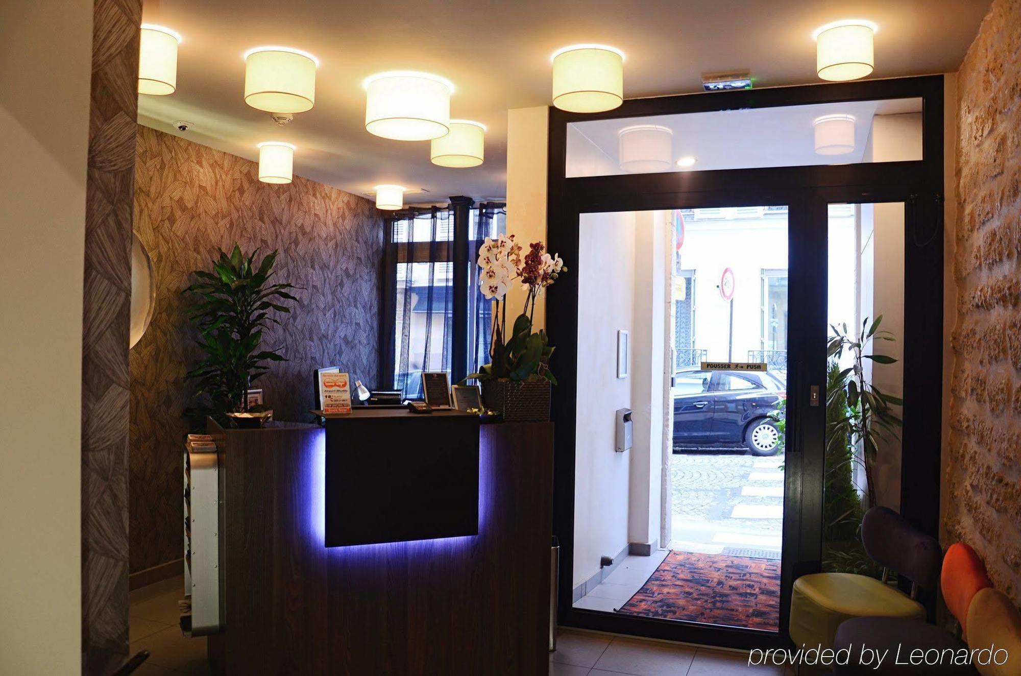 Hotel Helussi Paris