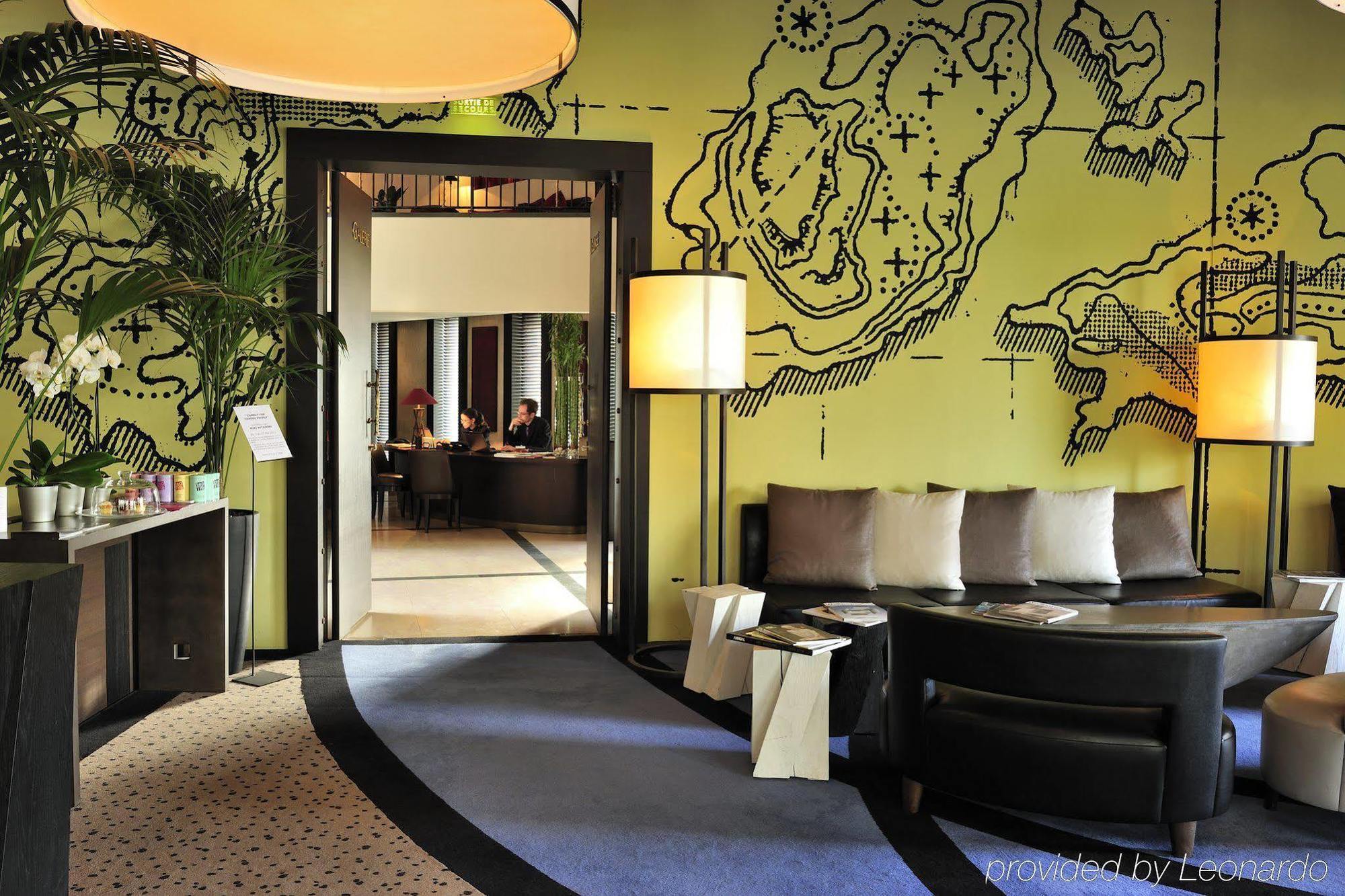 Square Hotel 5*
