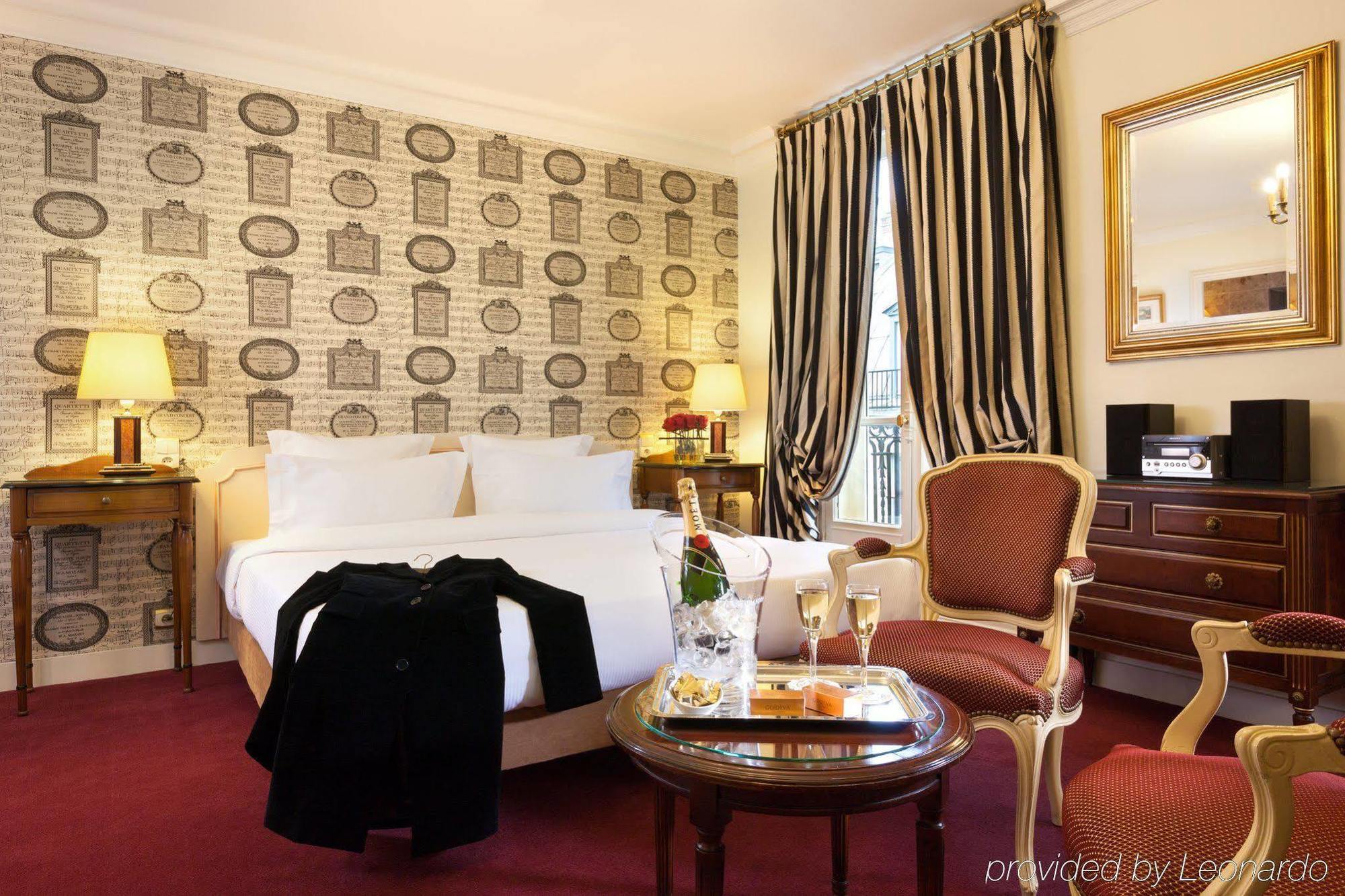 Mayfair Paris