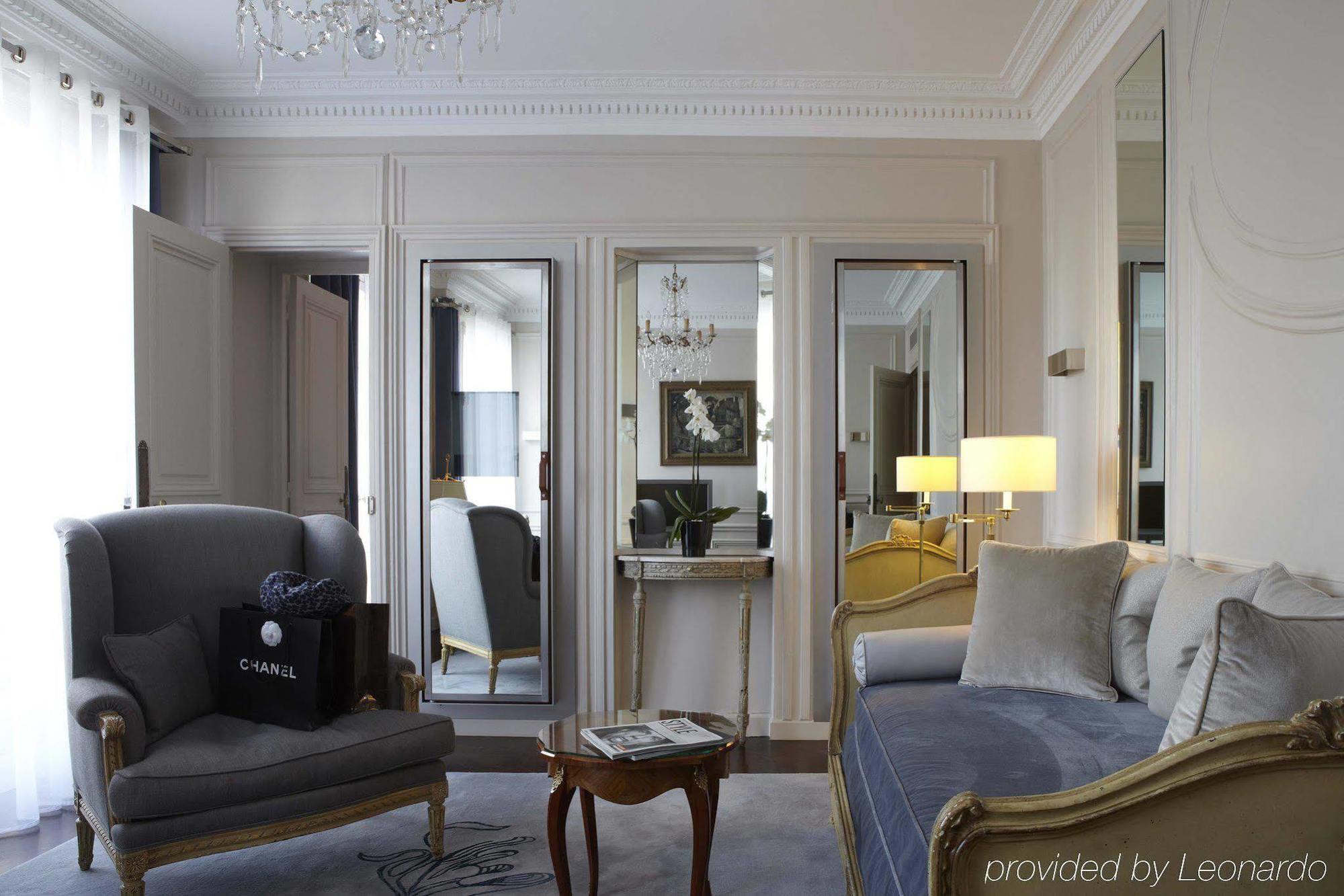 Lancaster Champs-elysees