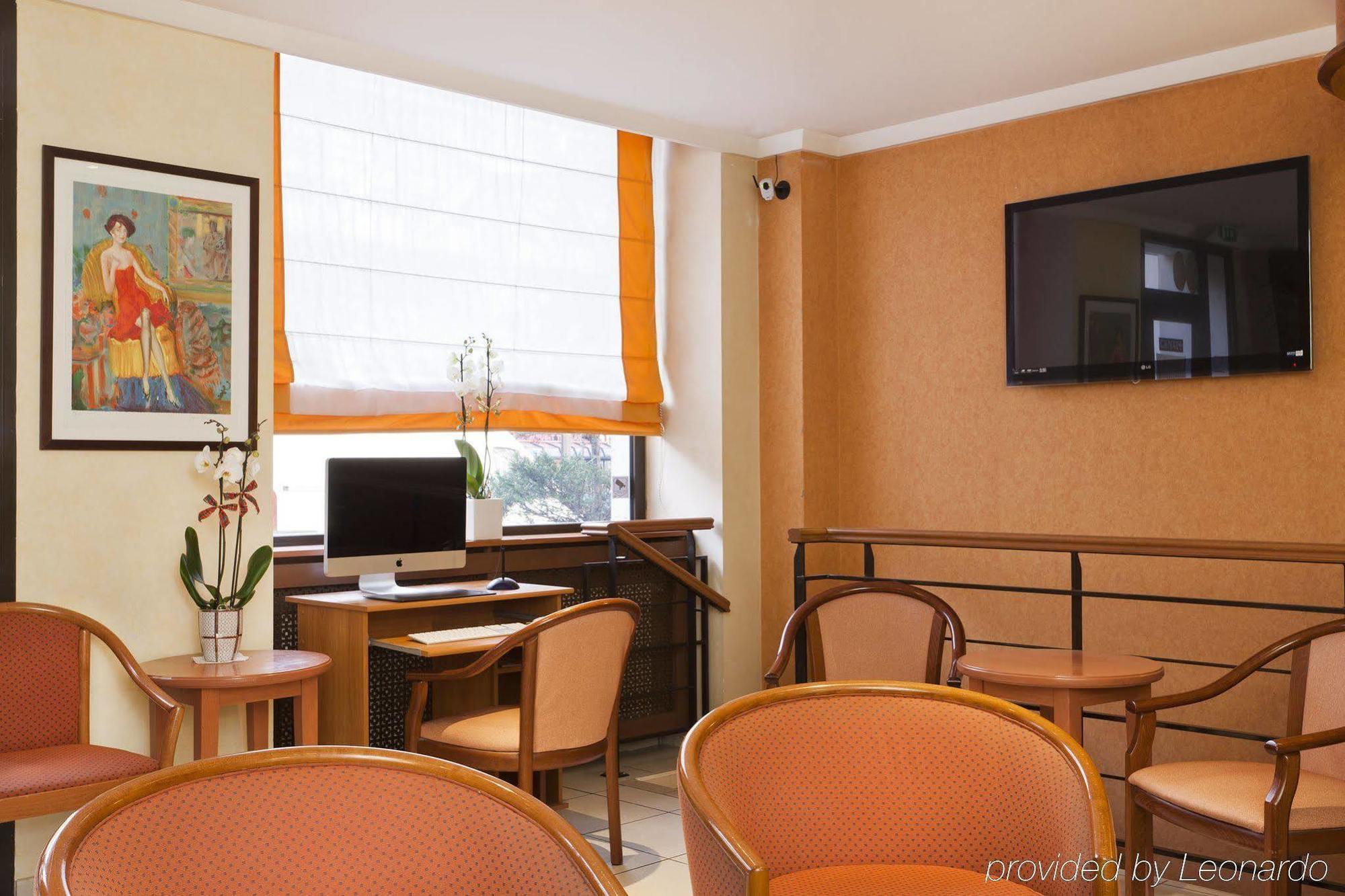 Hotel Europe Eiffel 3*