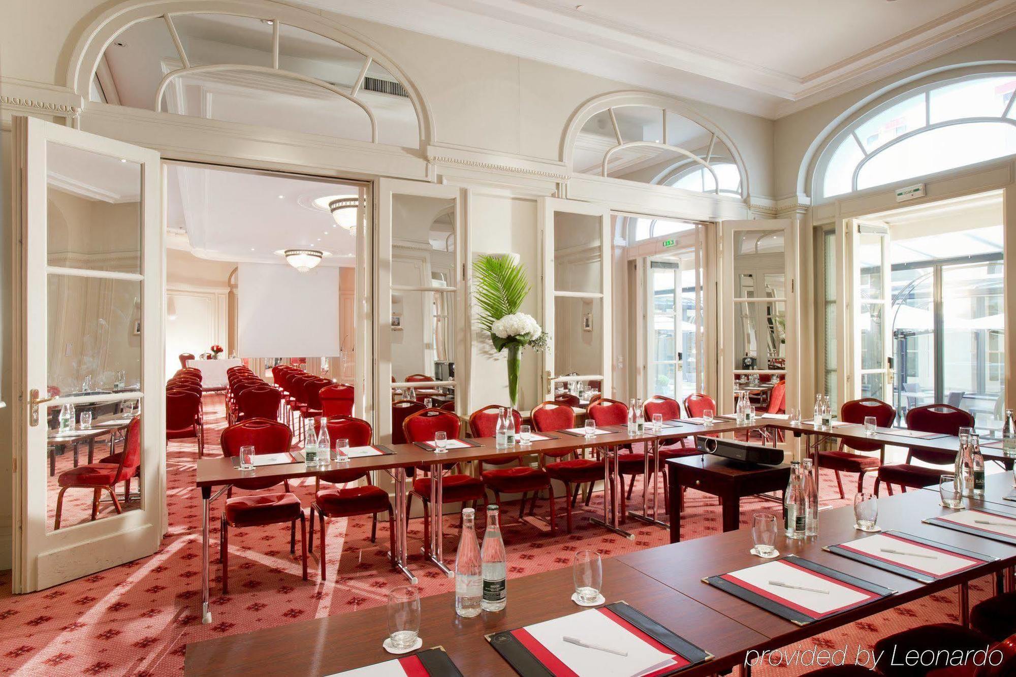 California Champs Elysées Hotel 4*