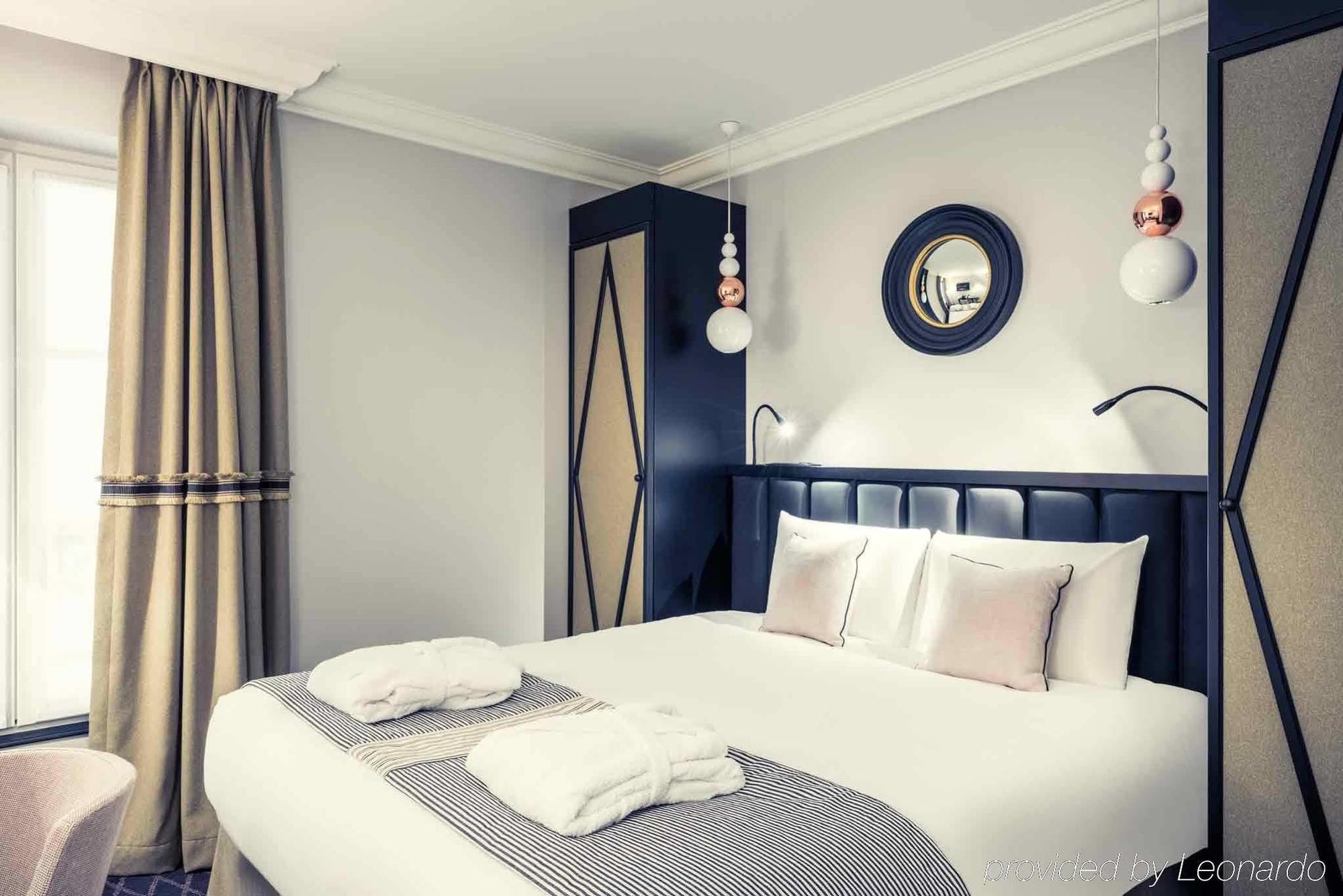 Hotel Mercure Arc De Triomphe Wagram 4*