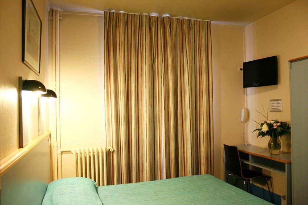 Amarys Simart * Paris