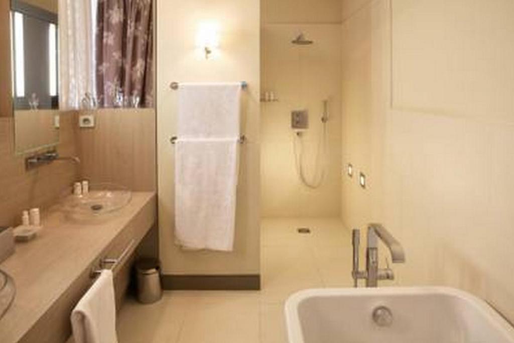 Hotel Le Singulier Paris