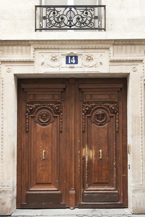 Champs Elysees - Lincoln Apartment *