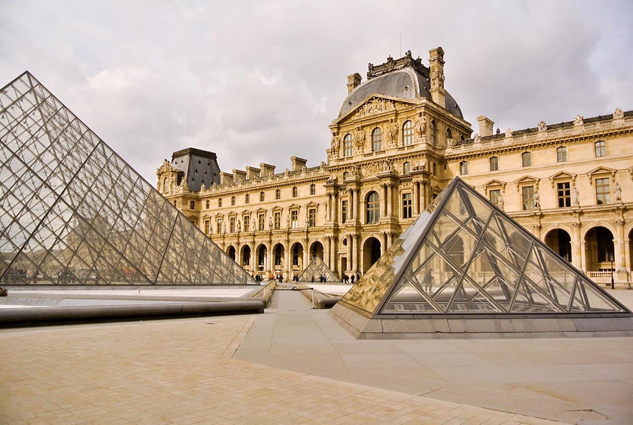 Amazing View Of * Paris