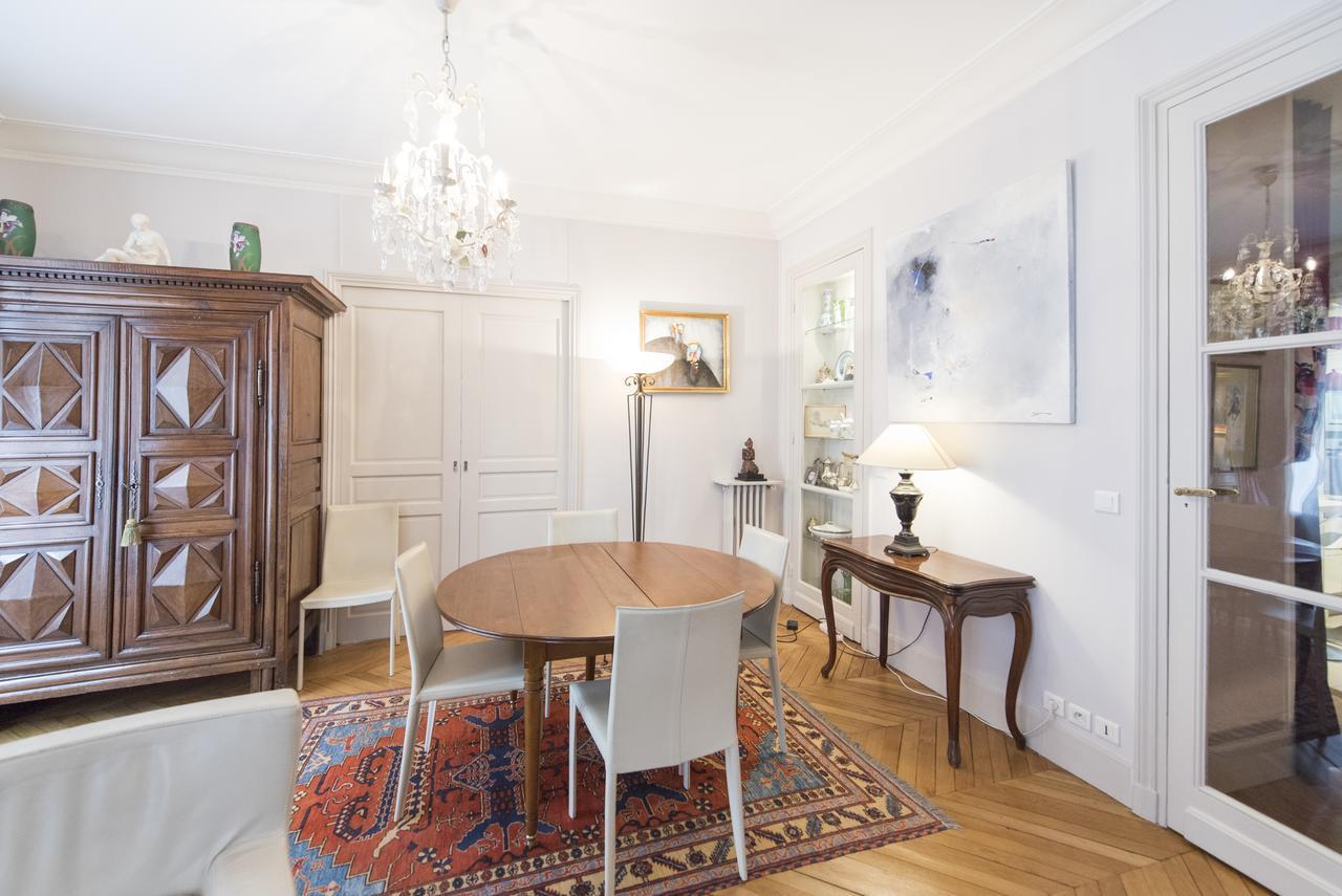 Appartement Veeve - Vintage Elegance In The 16th *