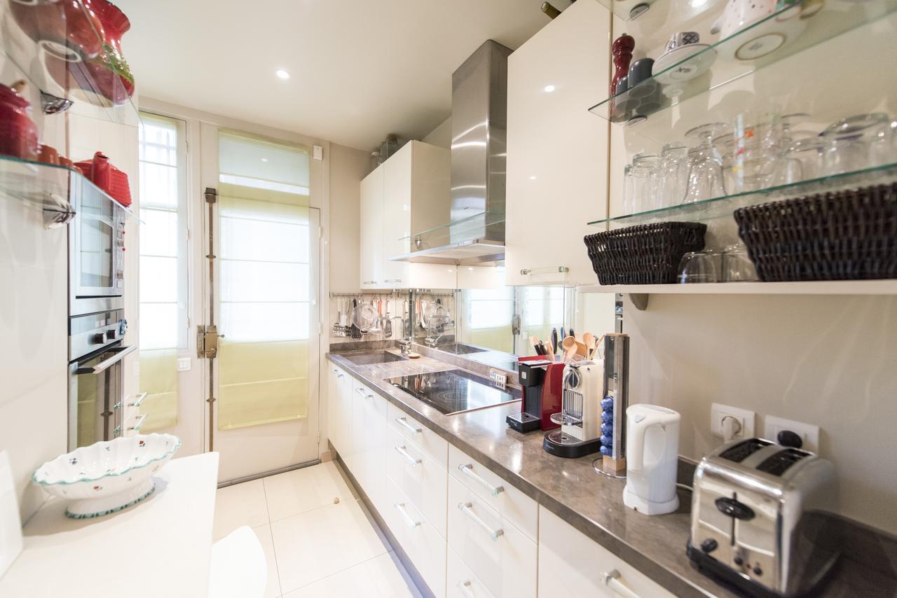 Veeve - Vintage Elegance In The 16th Appartement *
