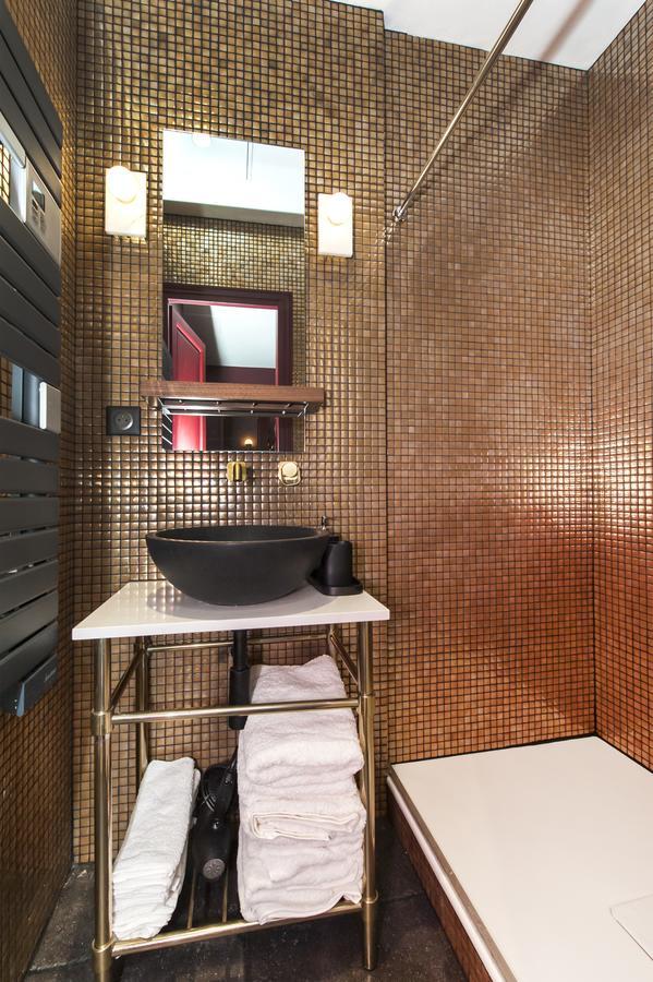 Champs Elysees - Lincoln Apartment
