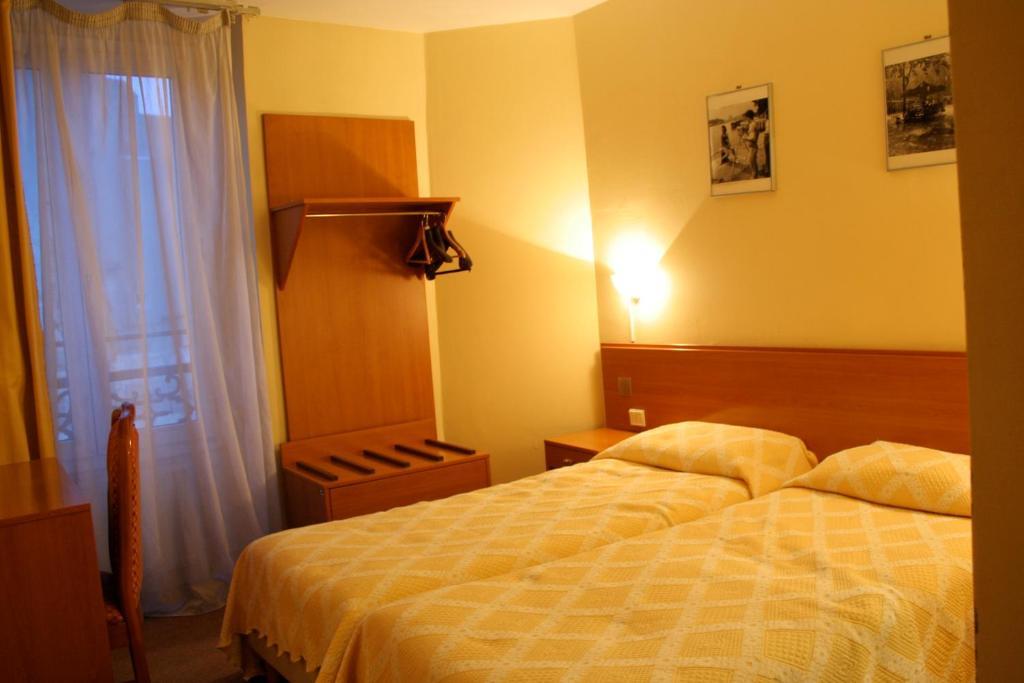 Constance - Montmartre Apartment *