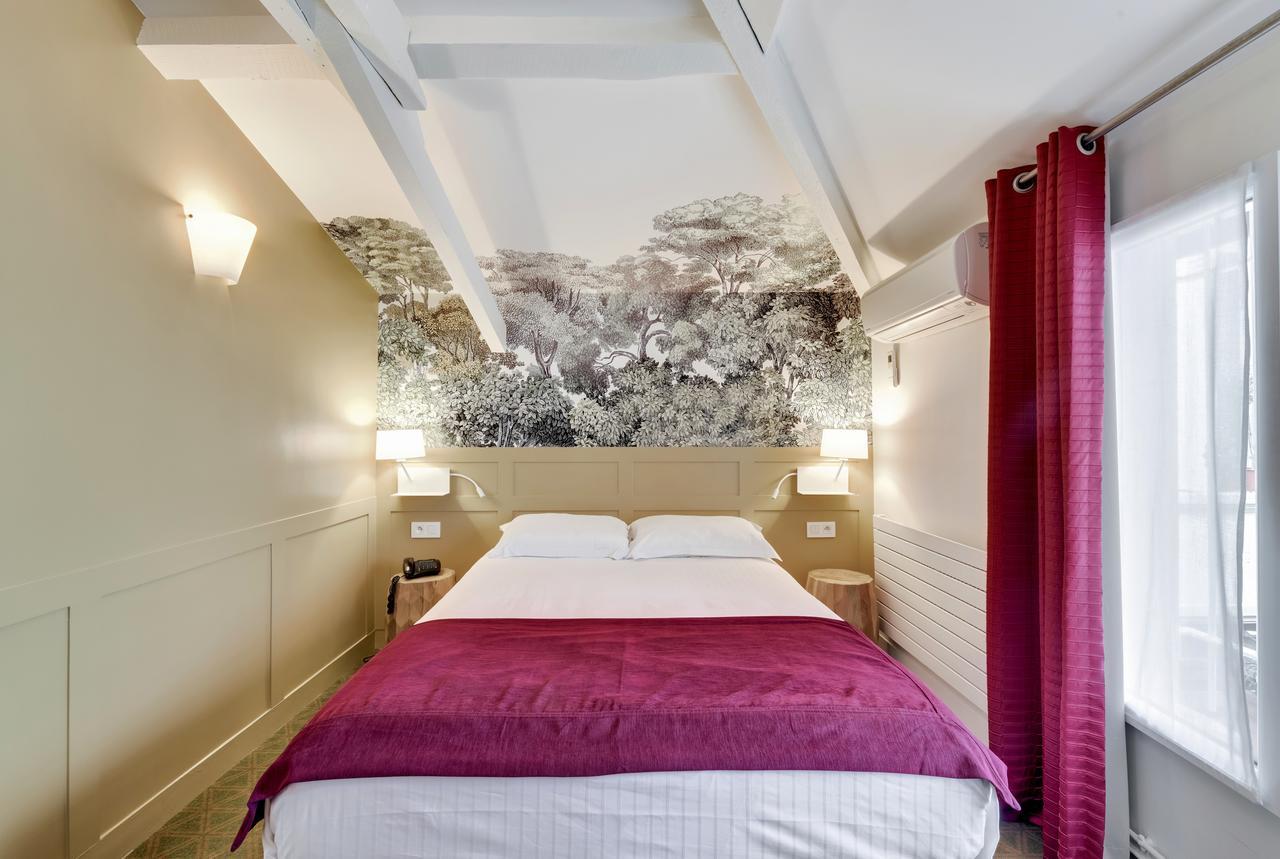 Passy Eiffel Hotel 3*
