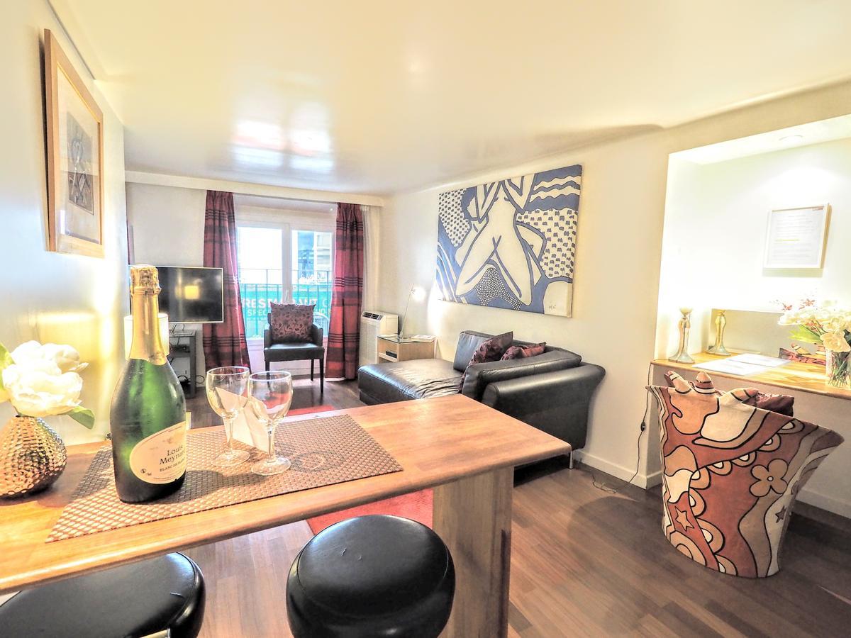 Apartment Louvre Bourbon Chicsuites Paris