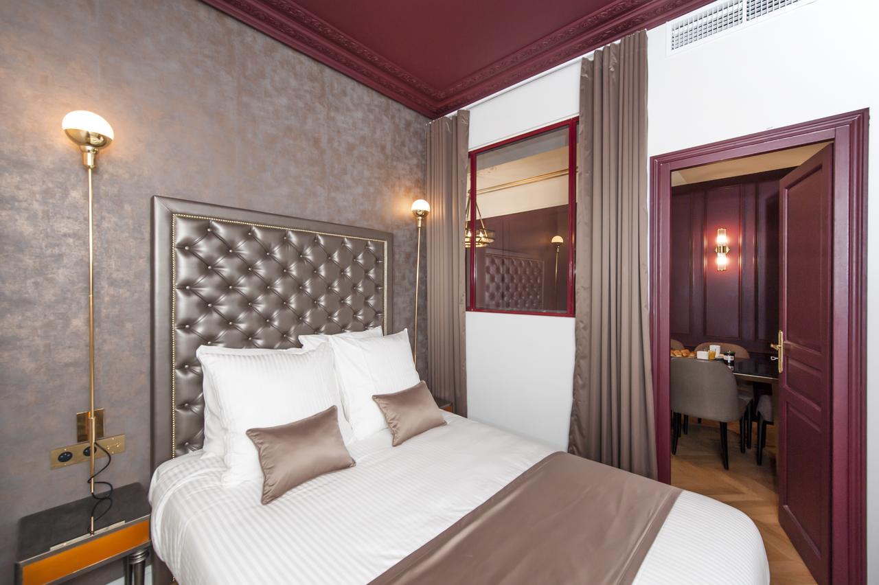 Champs Elysees - Lincoln Apartment *