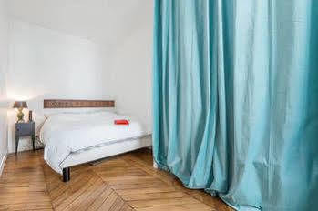 We - Tour Eiffel 75007 Appartement