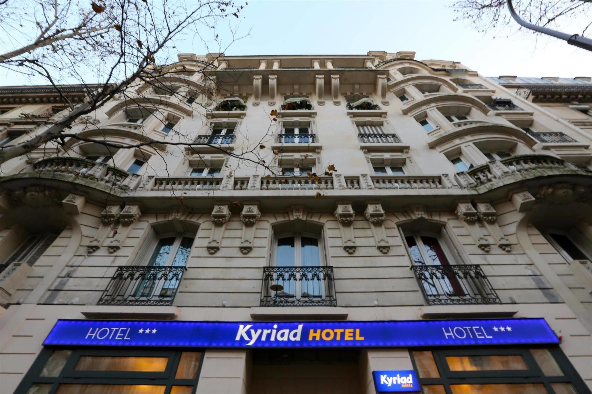 Kyriad 18 - Porte De Clignancourt - Montmartre Hotel Paris