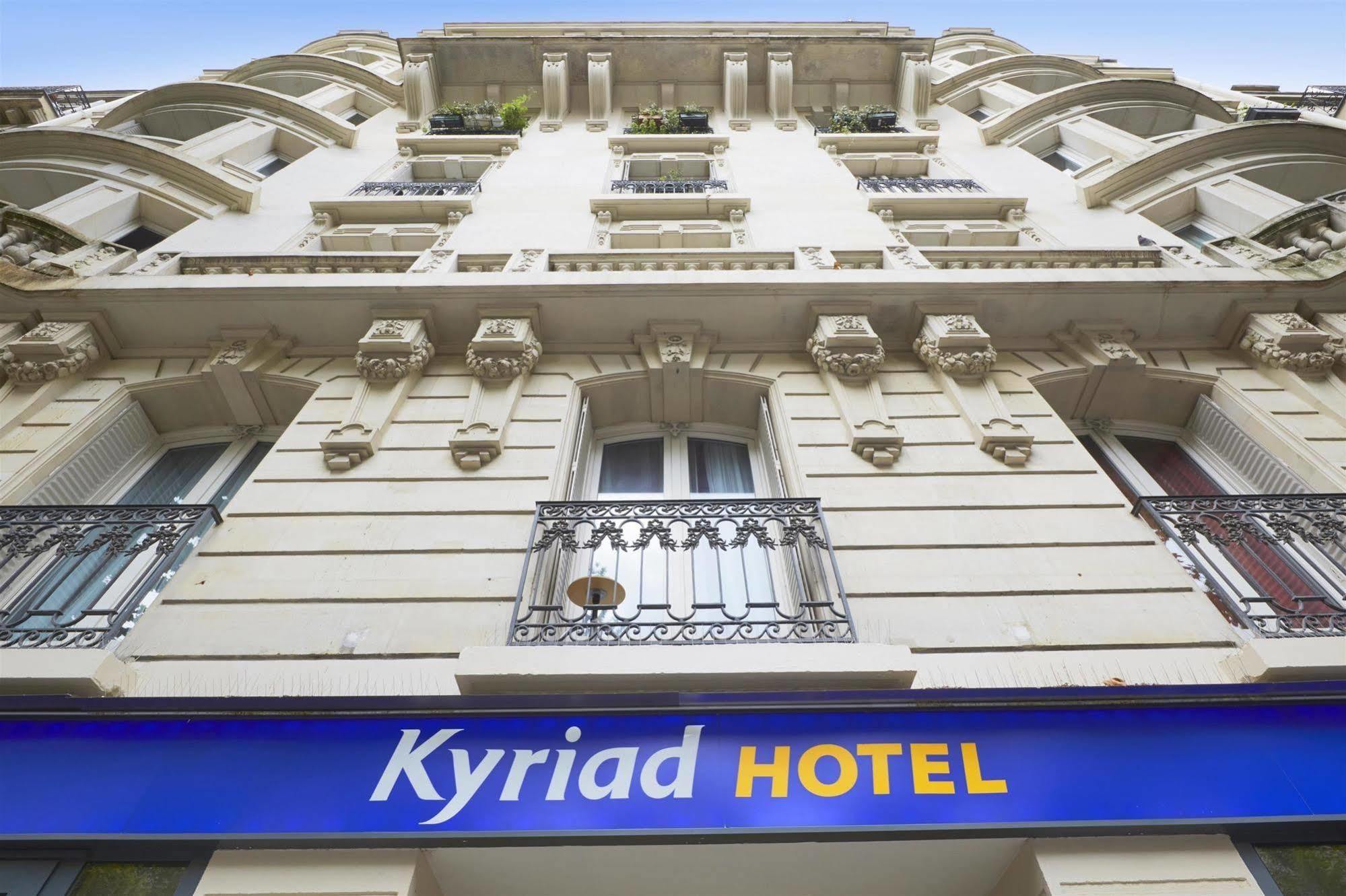 Kyriad 18 - Porte De Clignancourt - Montmartre Hotel