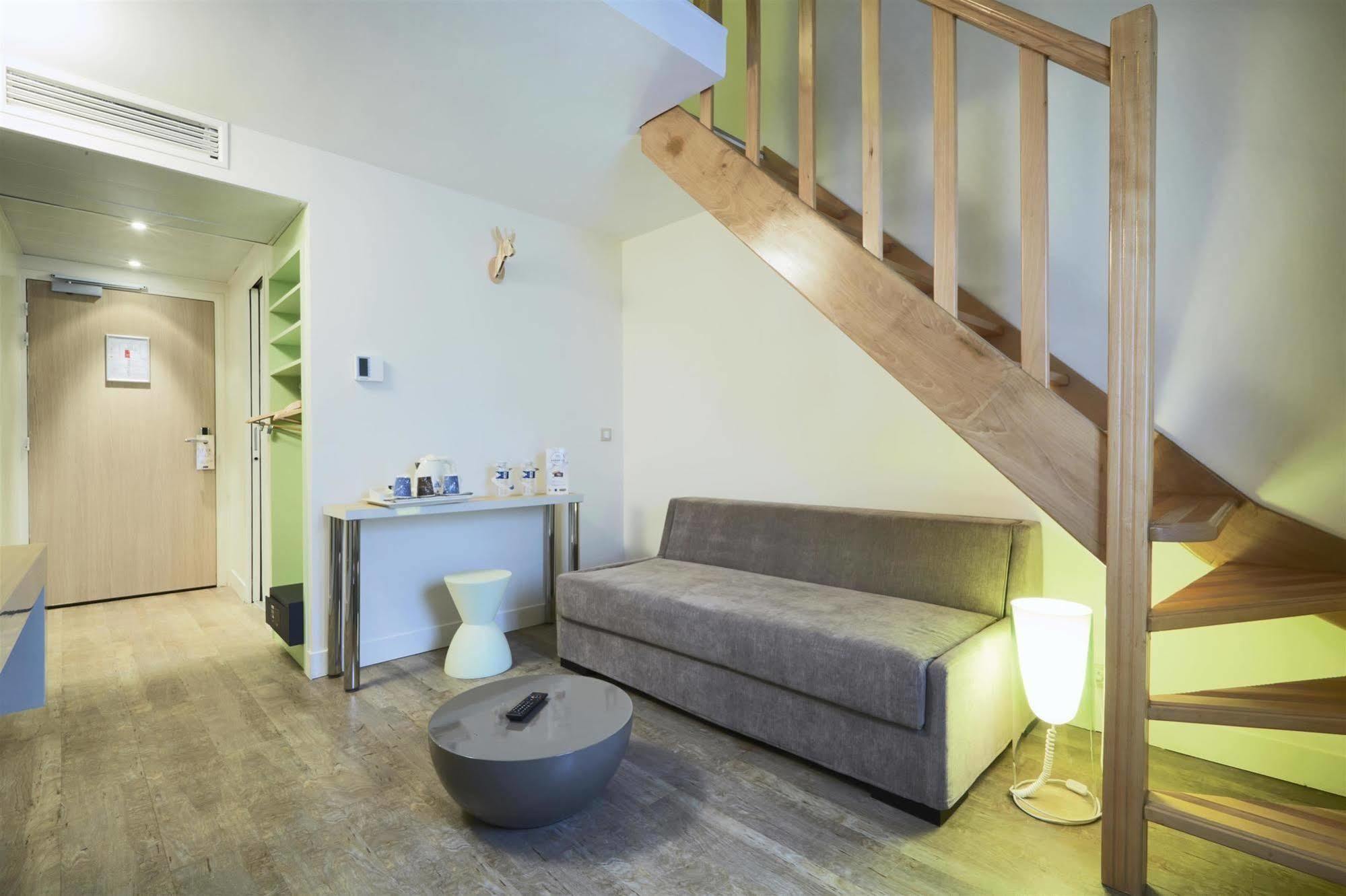 Hotel Kyriad 18 - Porte De Clignancourt - Montmartre