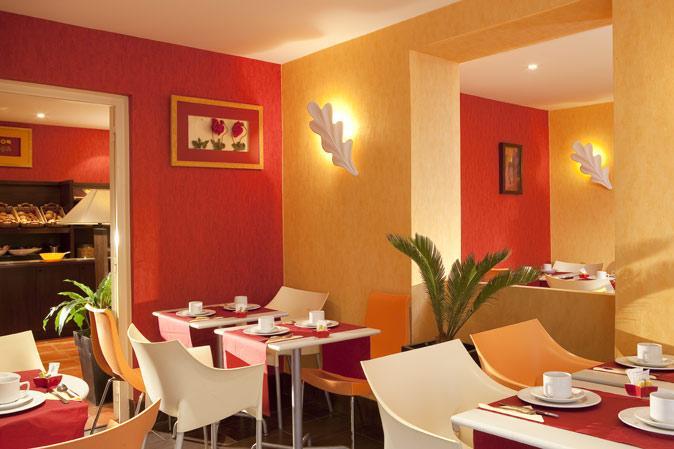 Hotel Ibis Styles Eiffel Cambronne 3*