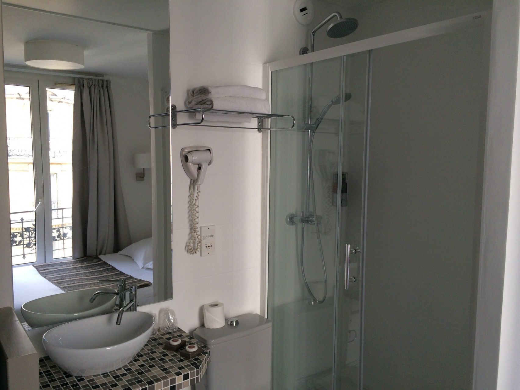 Korner Eiffel Hotel 3*