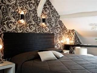 Passy Eiffel Hotel 3*