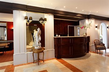 Hotel Passy Eiffel Paris