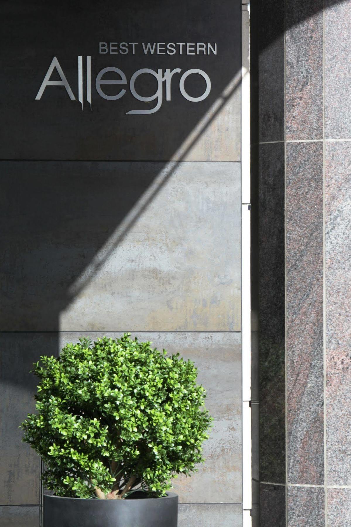 Western Allegro Nation Paris