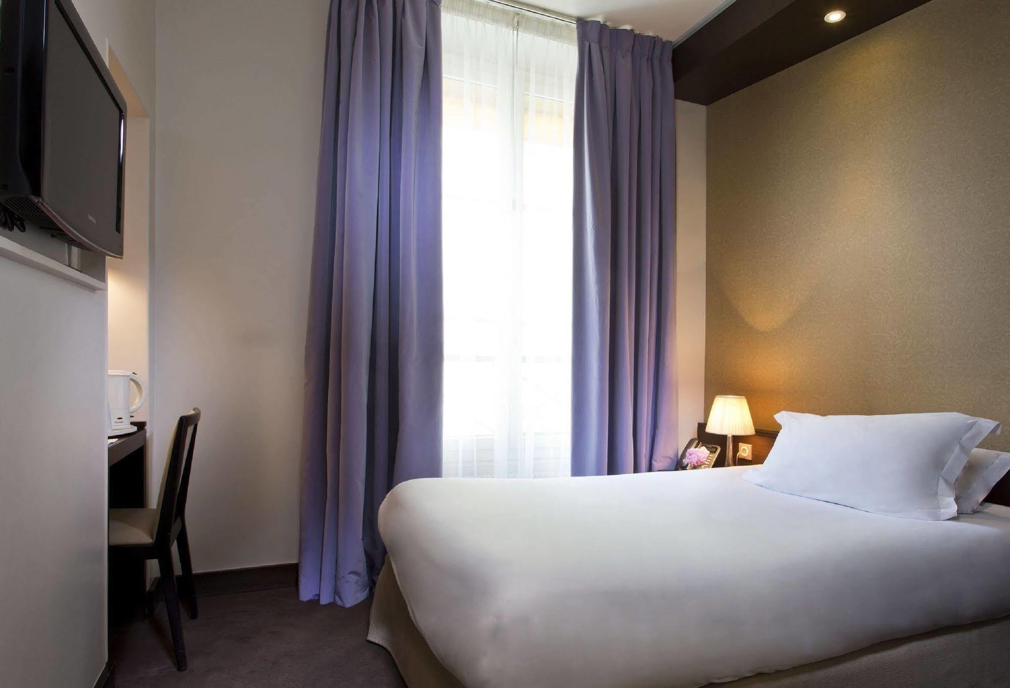 Hotel Le Colisee 3*