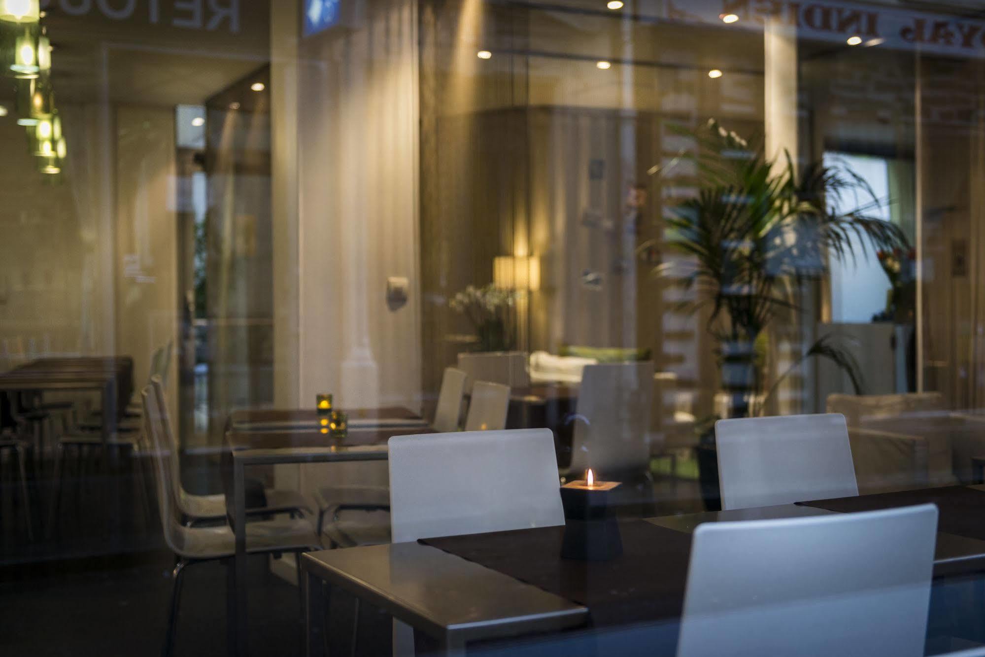Hotel Glasgow Monceau By Patrick Hayat Paris