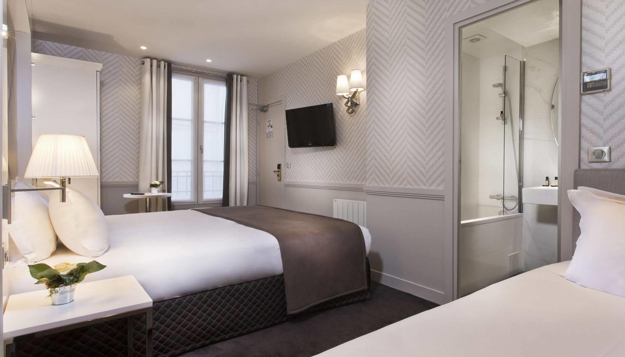 Hotel Longchamp Elysees 3*