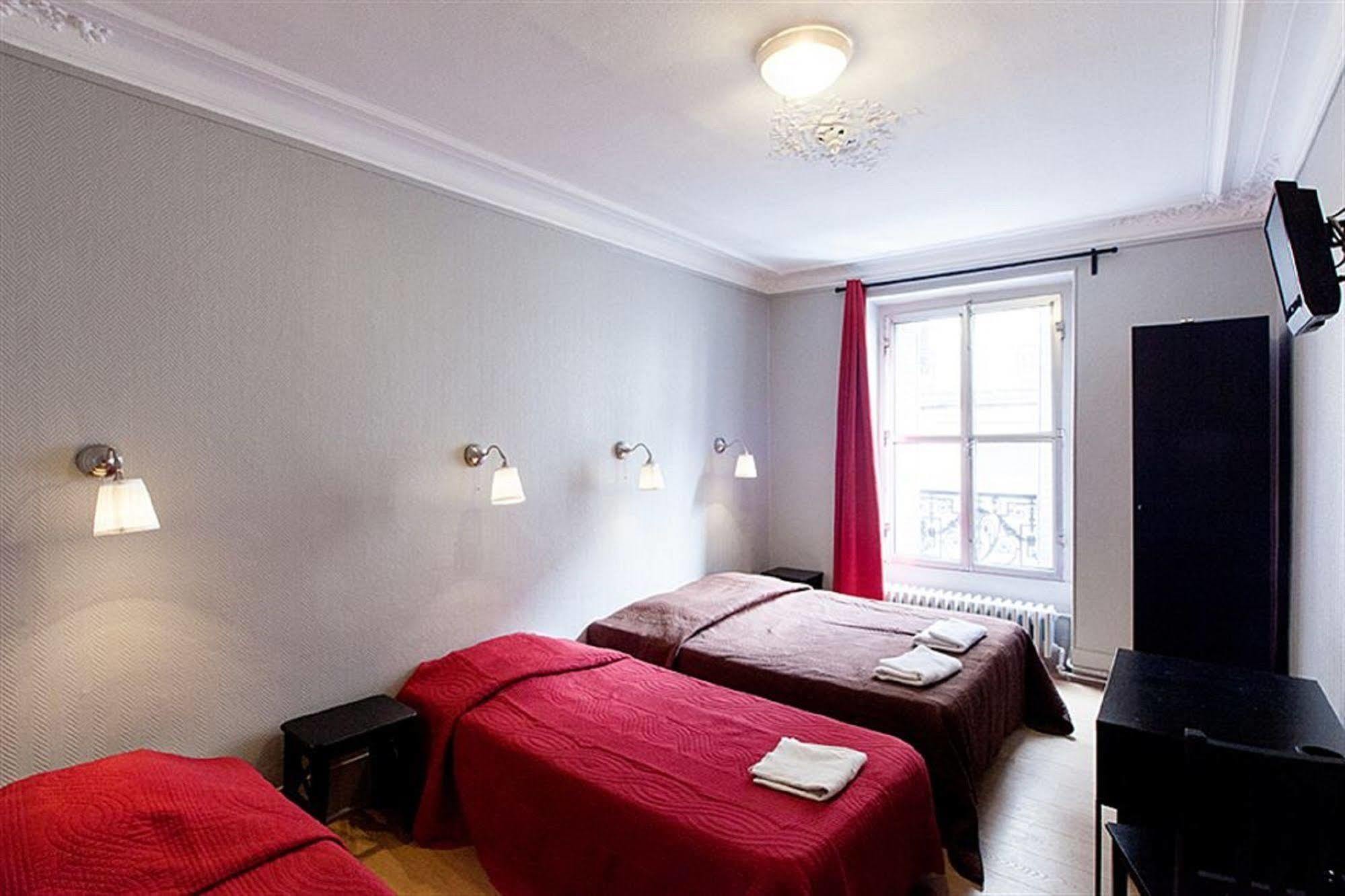 Hotel Bervic Montmartre Paris