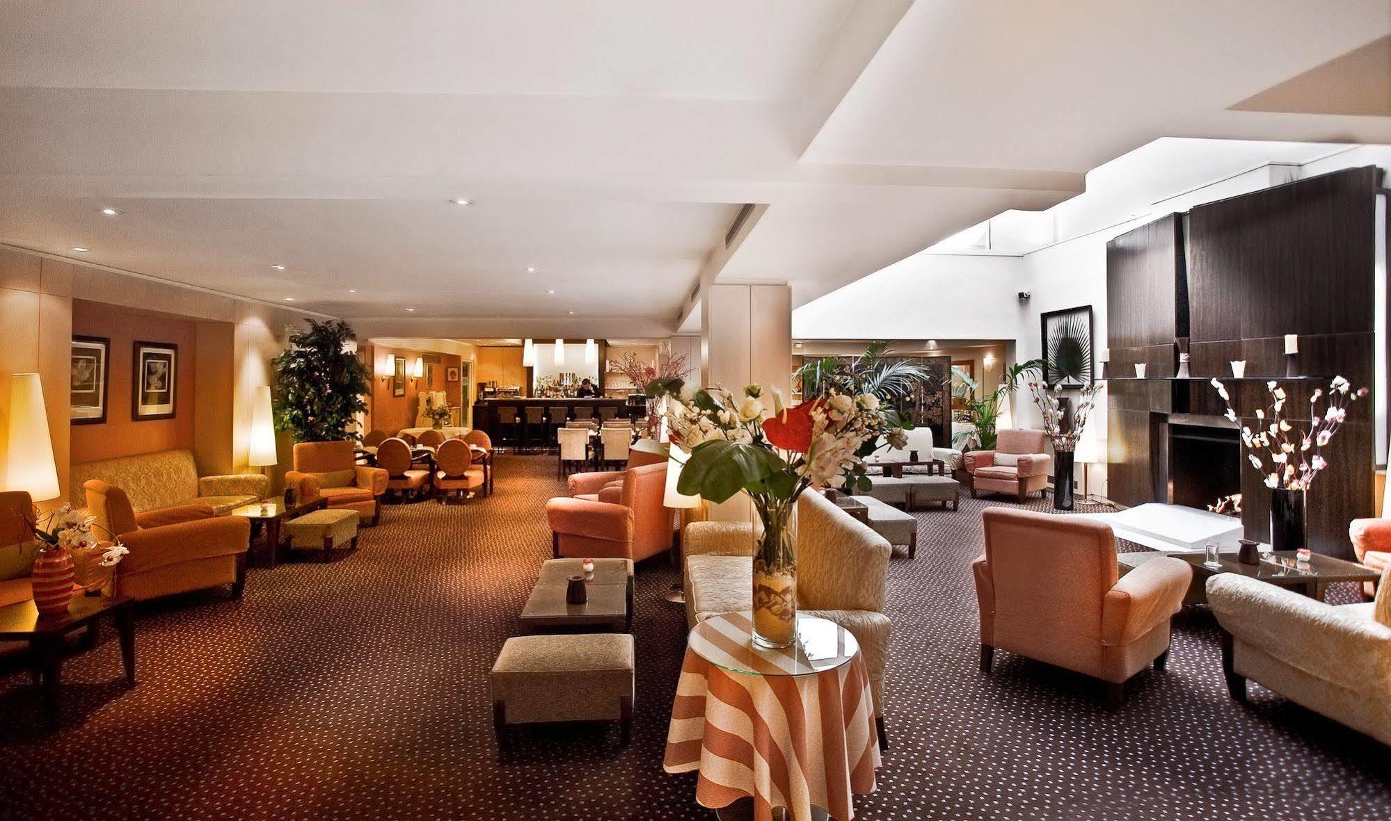 Le Pera Hotel Paris